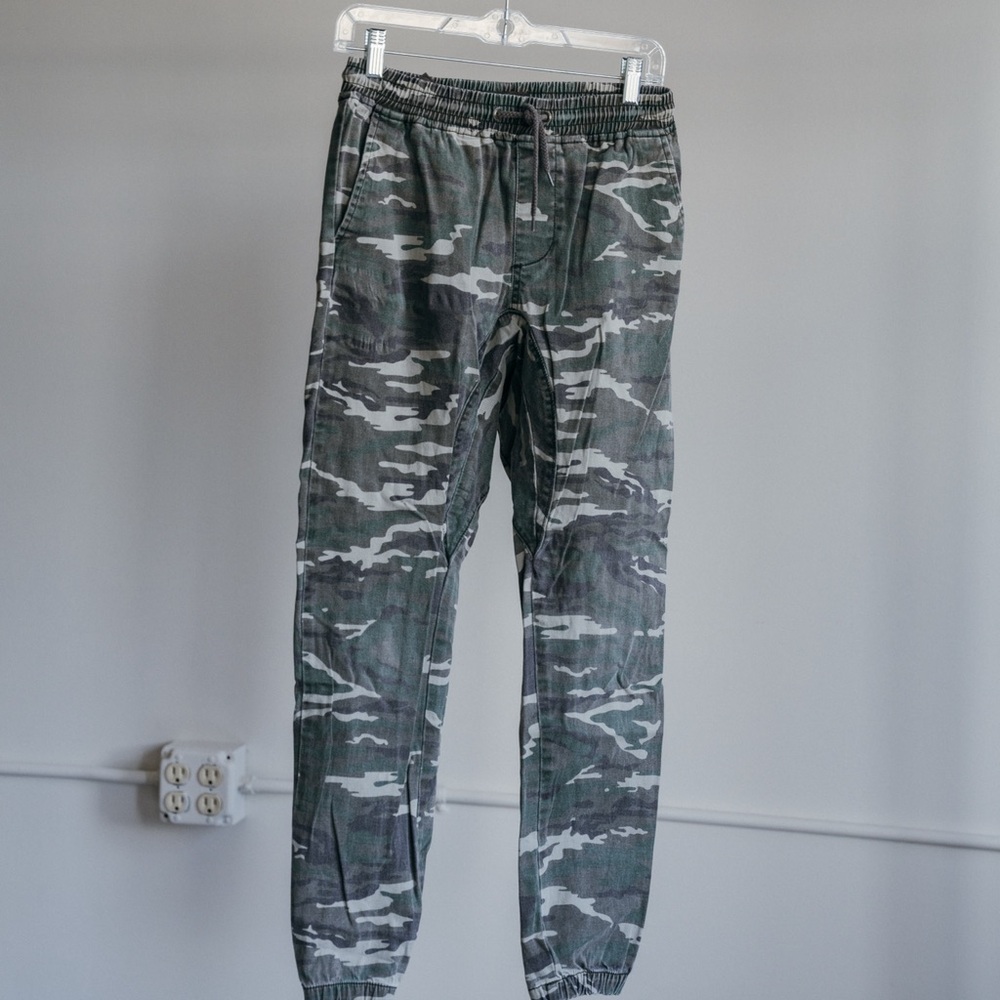 Women's Camouflage Jogger Pants